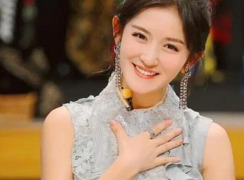 娱乐吃瓜谢娜是谁呀视频,娱乐吃瓜界的“开心果”  第1张